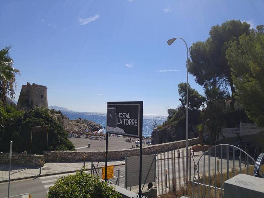 Hostal La Torre Almunecar Exterior photo