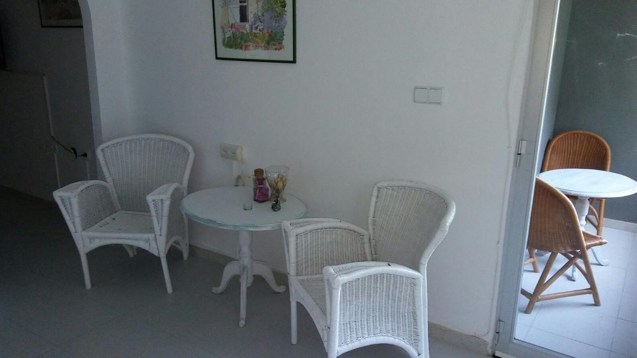 Hostal La Torre Almunecar Exterior photo