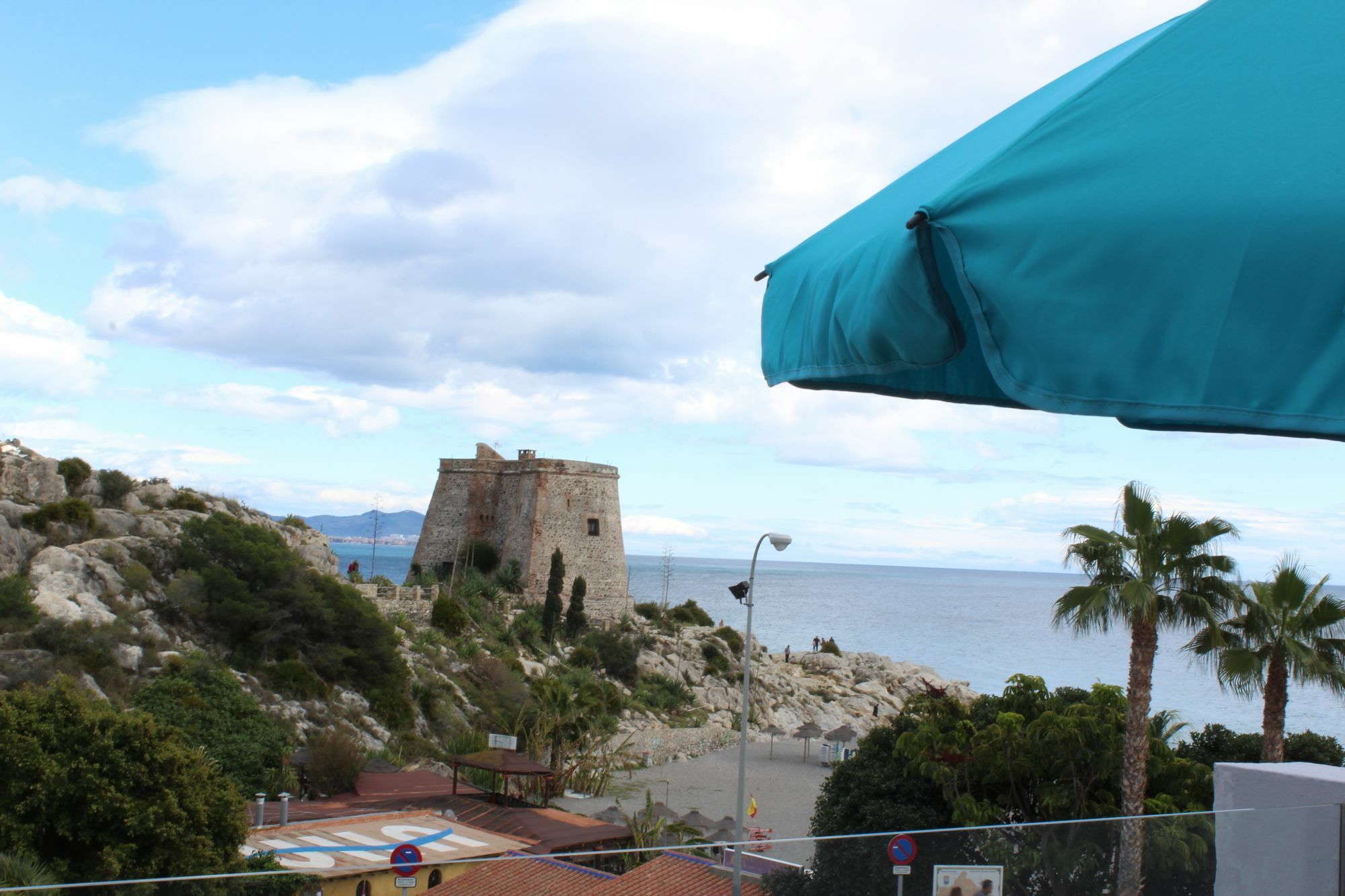 Hostal La Torre Almunecar Exterior photo